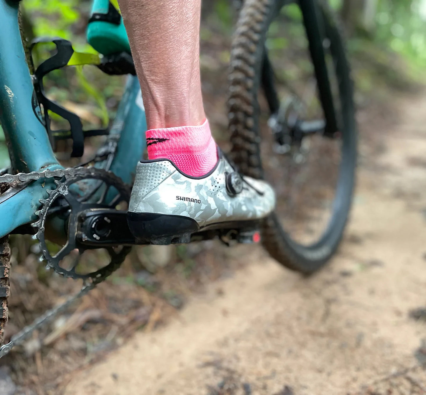pink 1" short cuff Levitator Lite cycling socks