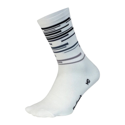 DeFeet Aireator 6” DNA cycling sock in white with various lines in black and grey